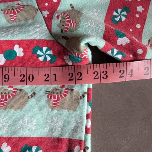 Pusheen Holiday Sweatshirt - Picture 12 of 16